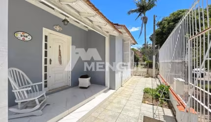 Casa com 4 quartos à venda na Rua Onze de Agosto, 398, São João, Porto Alegre por R$ 610.000
