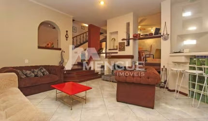 Casa com 4 quartos à venda na Rua Walir Zottis, 65, Jardim Planalto, Porto Alegre por R$ 1.140.000