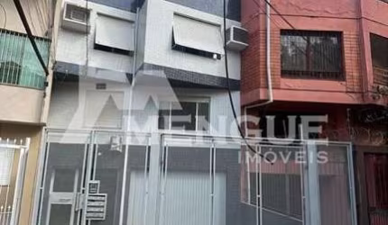 Apartamento com 3 quartos para alugar na Avenida Taquara, 299, Petrópolis, Porto Alegre por R$ 2.550
