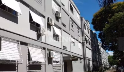 Apartamento com 3 quartos à venda na Rua Zeferino Dias, 151, Sarandi, Porto Alegre por R$ 265.000