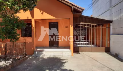 Casa com 4 quartos à venda na Avenida Toledo Piza, 946, Sarandi, Porto Alegre por R$ 325.000