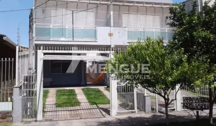 Casa com 3 quartos à venda na Rua Arnaldo Ballve, 239, Jardim Itu Sabará, Porto Alegre por R$ 765.000