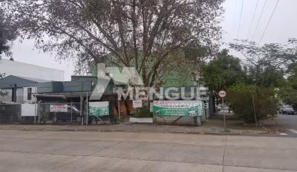 Terreno à venda na Avenida Cairu, 925, Navegantes, Porto Alegre por R$ 1.250.000
