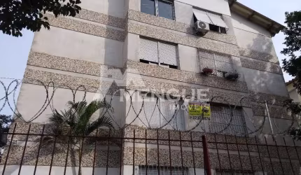 Apartamento com 2 quartos à venda na Rua Carlos Estevão, 530, Jardim Leopoldina, Porto Alegre por R$ 160.000