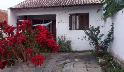 Casa com 2 quartos à venda na Rua Doutor Deoclécio Pereira, 199, Jardim Floresta, Porto Alegre por R$ 435.000