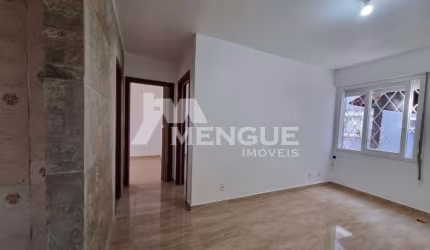 Apartamento com 2 quartos à venda na Avenida Clóvis Paim Grivot, 150, Humaitá, Porto Alegre por R$ 199.000