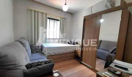 Casa com 3 quartos à venda na Avenida Carneiro da Fontoura, 444, Jardim São Pedro, Porto Alegre por R$ 535.000