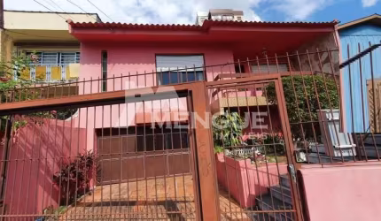 Casa com 3 quartos à venda na Rua Fernando Abbott, 1129, Cristo Redentor, Porto Alegre por R$ 650.000