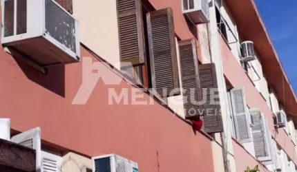 Apartamento com 2 quartos à venda na Rua Lasar Segall, 330, São Sebastião, Porto Alegre por R$ 200.000
