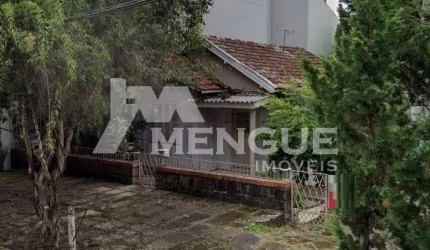 Terreno à venda na Rua Moema, 484, Chácara das Pedras, Porto Alegre por R$ 750.000