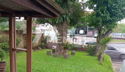Casa com 2 quartos à venda na Avenida Manoel Elias, 54, Jardim Leopoldina, Porto Alegre por R$ 370.000