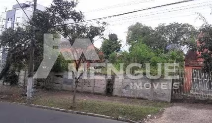 Terreno à venda na Avenida Teixeira Mendes, 105, Chácara das Pedras, Porto Alegre por R$ 850.000