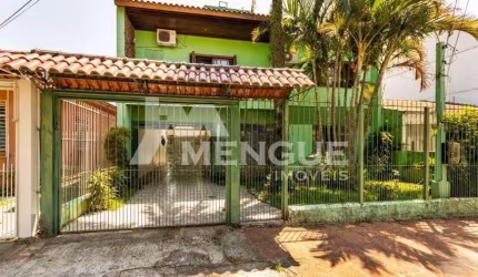 Casa com 4 quartos à venda na Rua Leite de Castro, 78, Jardim Itu Sabará, Porto Alegre por R$ 890.000