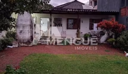 Terreno à venda na Rua Nove de Março, 17, Vila Ipiranga, Porto Alegre por R$ 690.000