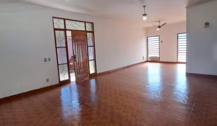 Casa com 3 quartos à venda no Parque Industrial Lagoinha, Ribeirão Preto  por R$ 630.000