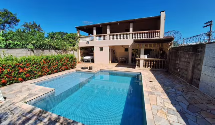 Casa em condomínio fechado com 3 quartos à venda no Juruce, Jardinópolis  por R$ 630.000