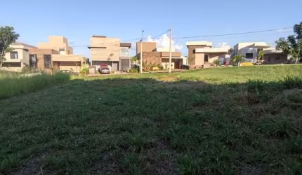 Terreno em condomínio fechado à venda no Quintas de São José, Ribeirão Preto  por R$ 405.000