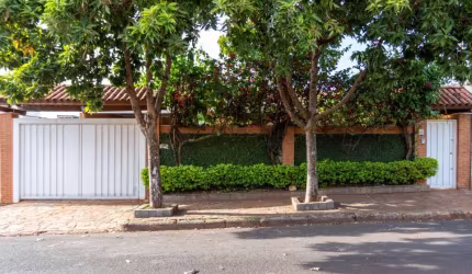 Casa com 3 quartos à venda no Parque Residencial Lagoinha, Ribeirão Preto  por R$ 590.000