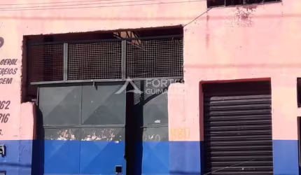 Barracão / Galpão / Depósito à venda na Vila Albertina, Ribeirão Preto  por R$ 300.000