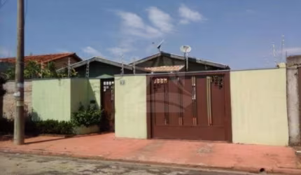Casa com 3 quartos à venda no Parque Residencial Cândido Portinari, Ribeirão Preto  por R$ 420.000