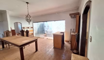 Casa com 3 quartos à venda no Jardim Palma Travassos, Ribeirão Preto  por R$ 660.000