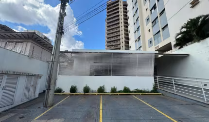 Casa comercial com 14 salas à venda no Centro, Ribeirão Preto  por R$ 2.600.000