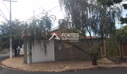 Casa com 3 quartos à venda no Jardim Macedo, Ribeirão Preto  por R$ 430.000