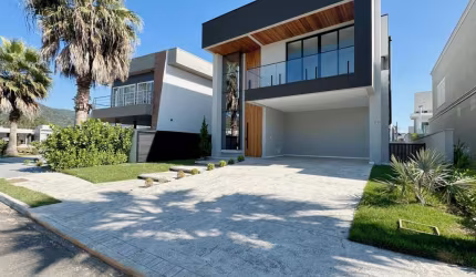 Casa em Condomínio para Venda em Camboriú, Santa Regina, 4 dormitórios, 3 suítes, 5 banheiros, 3 vagas