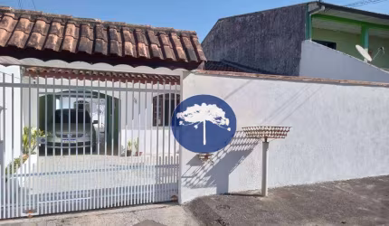 Casa 2 Quartos  e  Edicula no Iguaçu