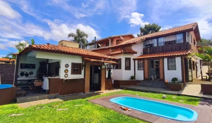 Chácara / sítio com 4 quartos à venda em Curral, Ibiúna  por R$ 690.000