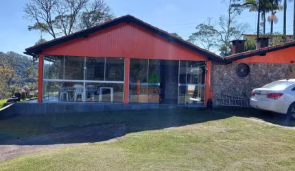 Chácara / sítio com 6 quartos à venda na Zona Rural, Ibiúna  por R$ 490.000