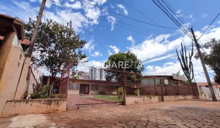 Casa à venda próximo à Educação Infantil Funet, CENTRO, TOLEDO - PR