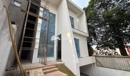 Sobrado em excelente localização à venda, JARDIM PANCERA, TOLEDO - PR