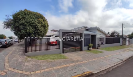 Casa super confortável, de esquina, à venda, VILA PIONEIRO, TOLEDO - PR