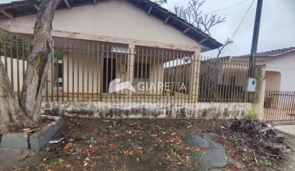 Casa com excelente sobra de terreno à venda, PIONEIRO, TOLEDO - PR