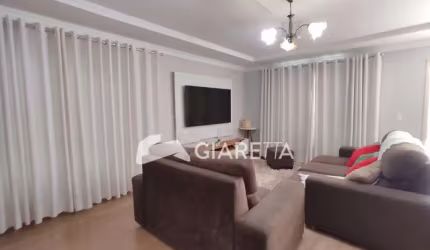 Sobrado com excelente localização à venda, CENTRO, TOLEDO - PR