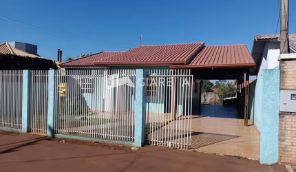 À VENDA CASA NO JARDIM PANCERA, EM ÓTIMA LOCALIZAÇÃO, TOLEDO - PR