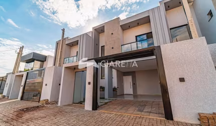Sobrado com excelente localização à venda, JARDIM GISELA, TOLEDO - PR