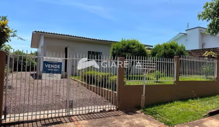 Casa com excelente localização à venda, JARDIM CONCORDIA, TOLEDO - PR