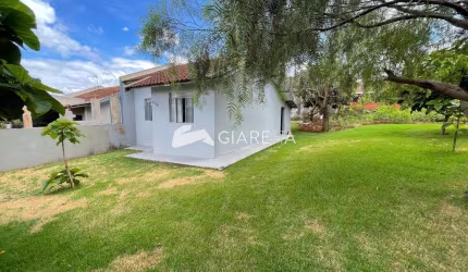 Casa com ampla sobra de terreno à venda, JARDIM PINHEIRINHO, TOLEDO - PR