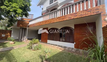 Casa ampla à venda em ótima localização na VILA INDUSTRIAL, TOLEDO - PR