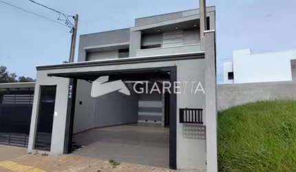 Sobrado amplo à venda em excelente localização, VILA INDUSTRIAL, TOLEDO-PR
