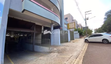 Barracão muito amplo para locação no CENTRO de TOLEDO-PR
