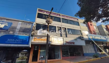 Apartamento disponível para locação em excelente localização, CENTRO, TOLEDO-PR