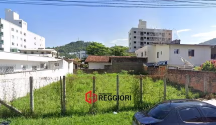 TERRENO A VENDA COM 252 M² NAÇÕES BC