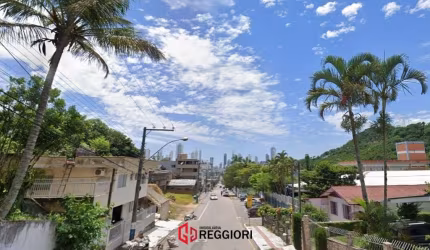 TERRENO NO BAIRRO NAS NAÇÕES LIBERAÇÃO PRA PRÉDIO