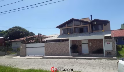 CASA NO CAMPECHE EM FLORIANÓPOLIS SANTA CATARINA