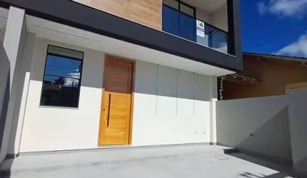 SOBRADO DUPLEX 1 SUÍTE + 2 DEMI CAMBORIÚ
