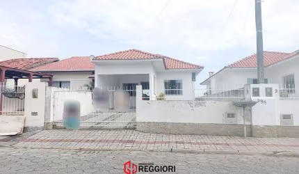 CASA COM 2 DORMITÓRIOS JOAIA TIJUCAS