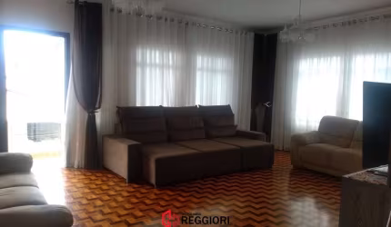 CASA 3 PISOS ALUGUEL COMERCIAL CENTRO CAMBORIU